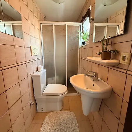 Designer Townhouse In Arnavutkoey, On The Bosphorus *
