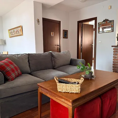 Designer Townhouse In Arnavutkoey, On The Bosphorus איסטמבול
