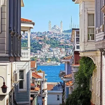 דירה Designer Townhouse In Arnavutkoey, On The Bosphorus